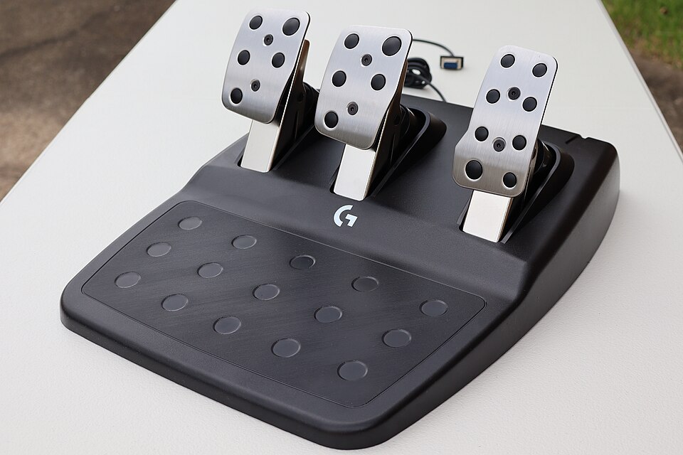 Logitech G923, version PlayStation — vue 3